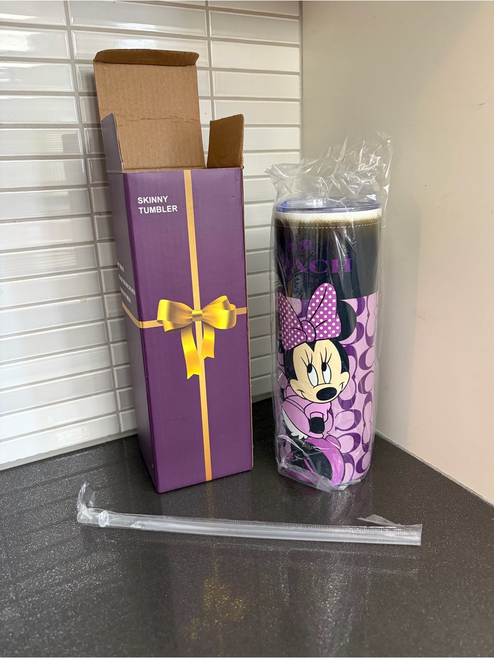 NWT Tumbler with Minnie print